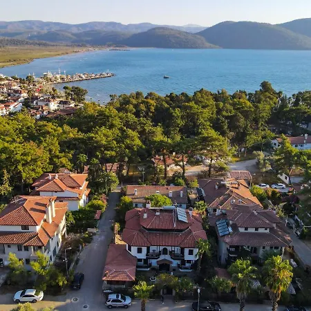 아파트 Liya Boutique & *