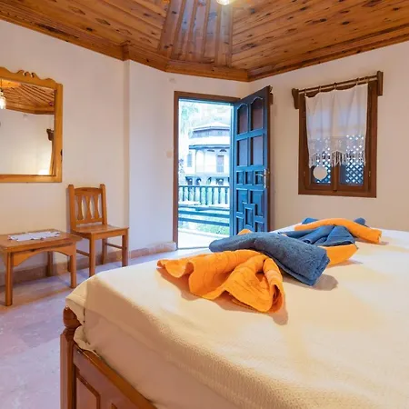 Liya Boutique & * 阿奇亚卡